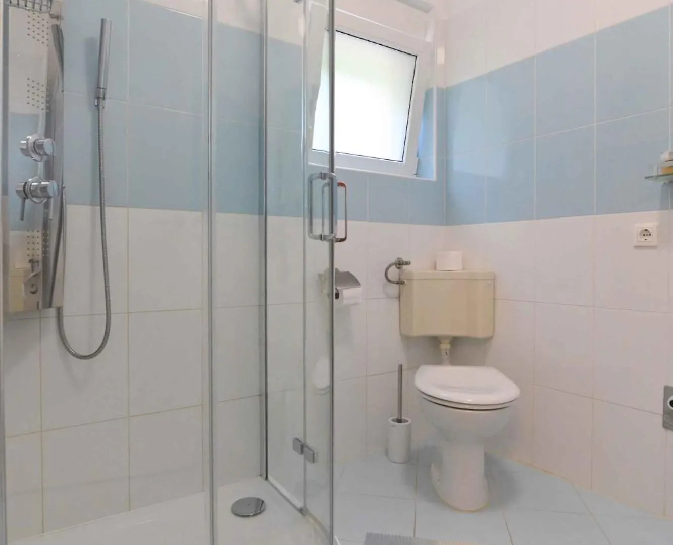 Apartment In Opatija 34125