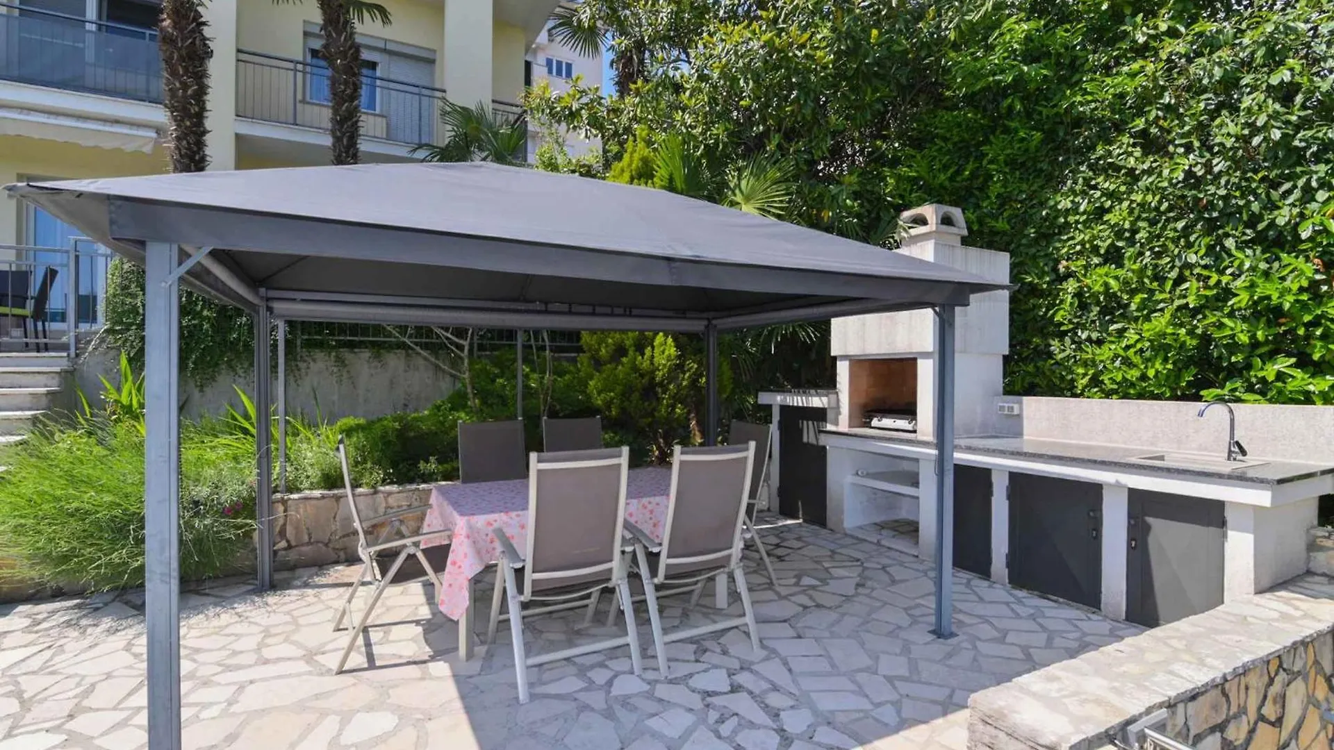 Apartment In Opatija 34125