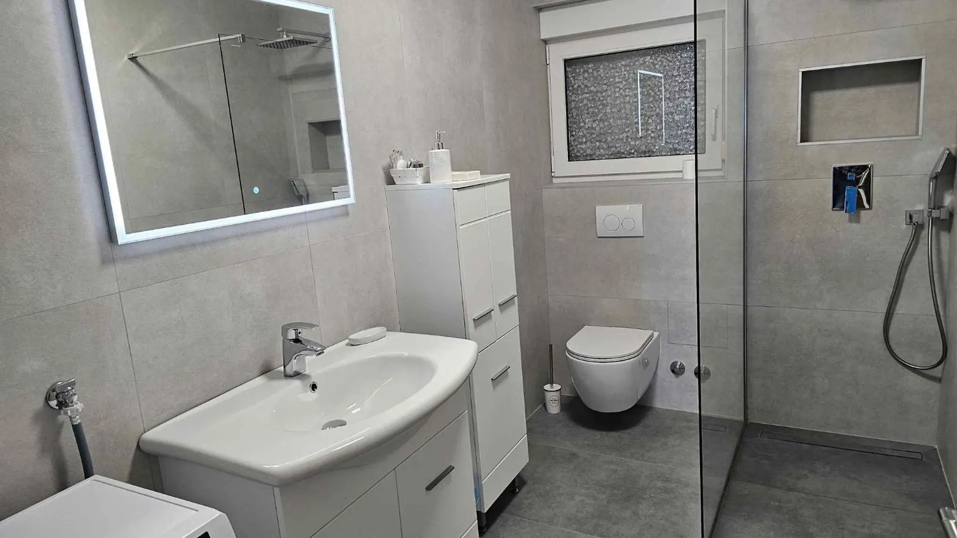 Apartment In Opatija 34125